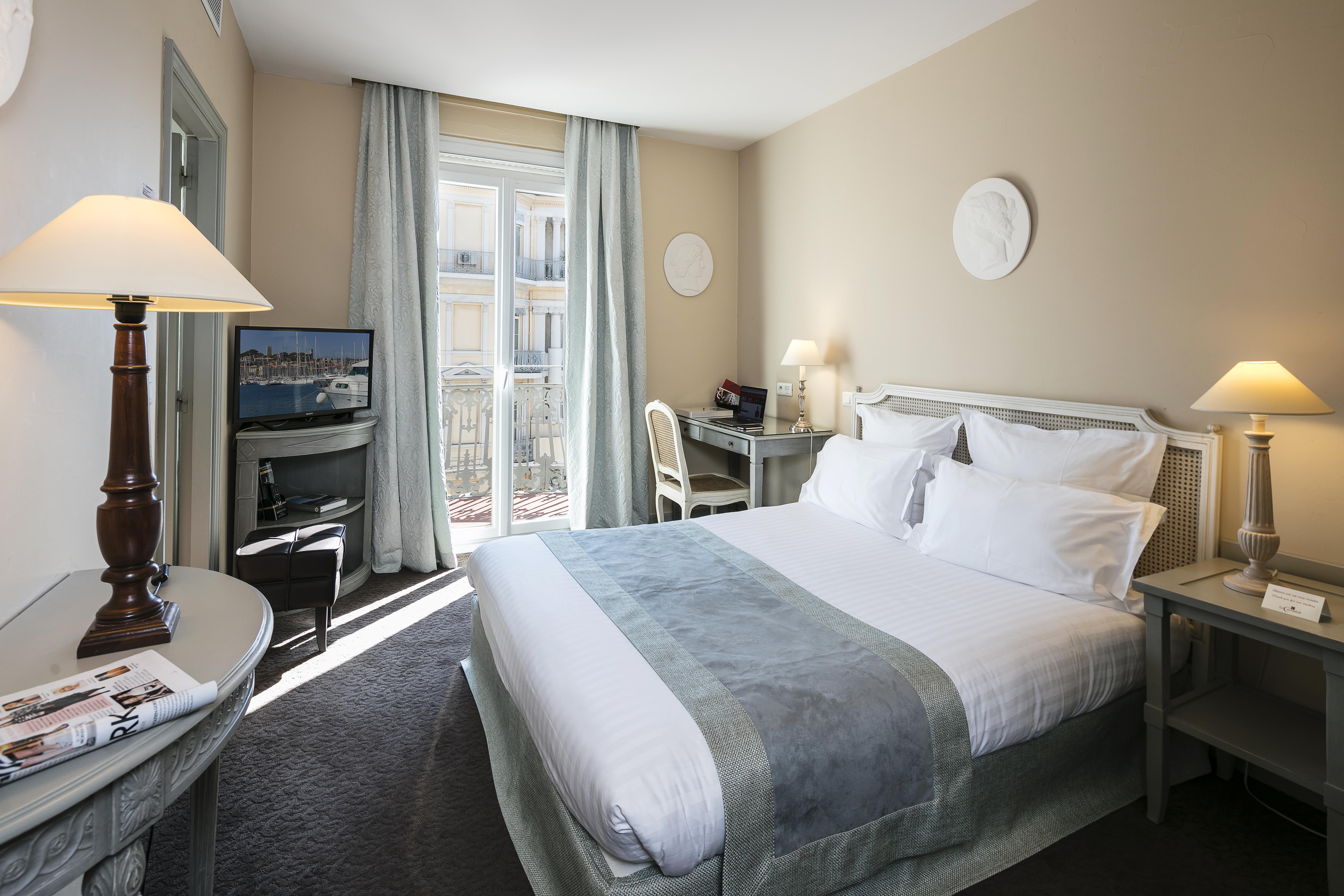 Le Cavendish Hotel Кан Екстериор снимка